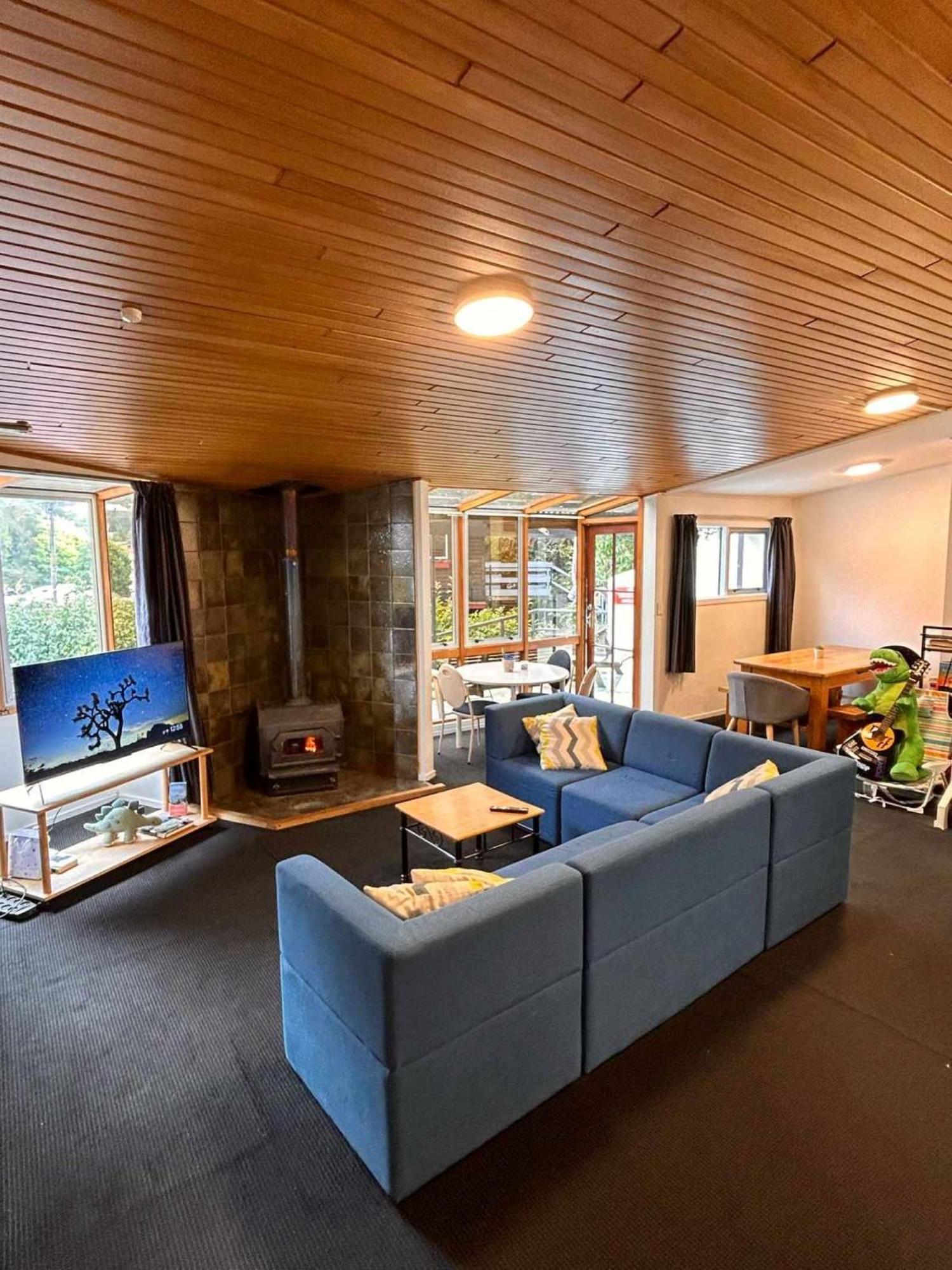 Aspen Lodge Backpackers Distretto di Distretto di Queenstown Esterno foto